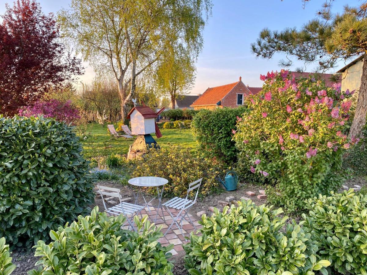 Aux 2 Girouettes Bed & Breakfast Merville  Екстериор снимка